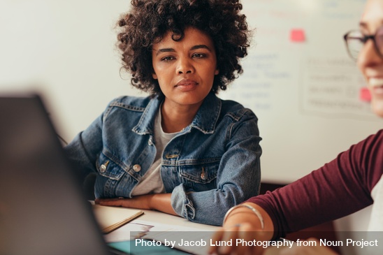 Black woman focused on colleagues computer screen by Jacob Lund Photography from https://thenounproject.com/photo/biracial-woman-focused-on-colleagues-computer-screen-0PXze0. CC BY-NC-ND 2.0